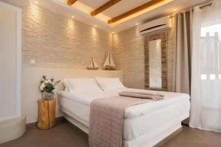 Polis of Naxos Boutique - 34