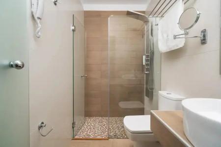 Polis of Naxos Boutique - 30