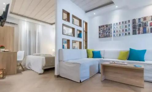 Polis of Naxos Boutique - 85