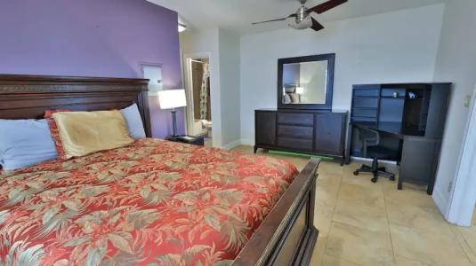 Driftwood Beach Motel - 62