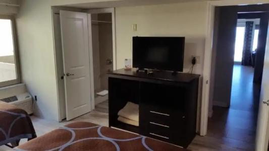 Driftwood Beach Motel - 166