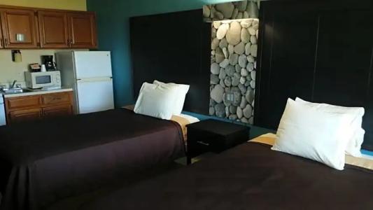 Driftwood Beach Motel - 73