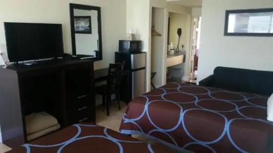 Driftwood Beach Motel - 119