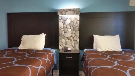 Driftwood Beach Motel - 168