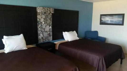 Driftwood Beach Motel - 118