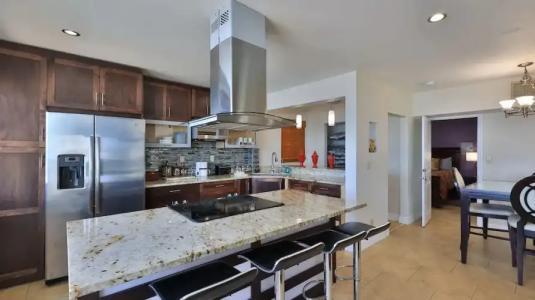 Driftwood Beach Motel - 64