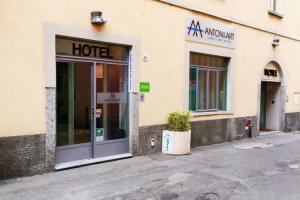Anton&Art, Como