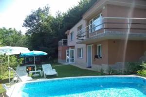 Villa Aqua, Botewgrad