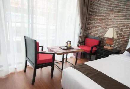 Vacation Boutique - 76