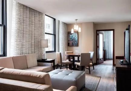 Residence Inn by Marriott Chicago Downtown/Loop - 2