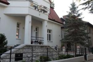 Grottger Luxury Boutique Hotel City