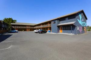 Coast River Inn by OYO Seaside, Seaside