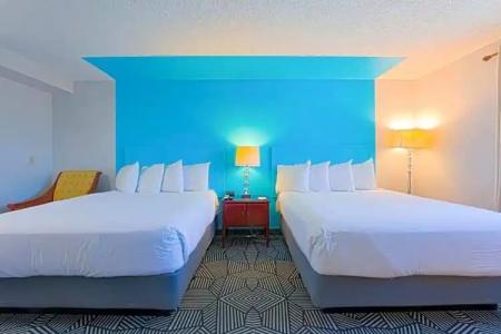 Coast River Inn by OYO Seaside - 77