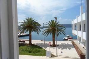 Apartment Pine, Tivat