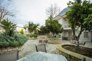 Pegasus Rooms, Korinthos