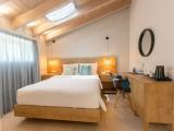 Superior room with city view