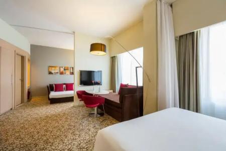 Novotel Suites Dubai Mall of the Emirates - 47