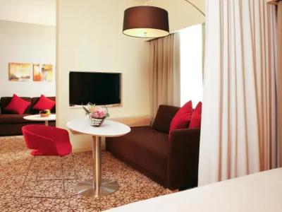 Novotel Suites Dubai Mall of the Emirates - 44