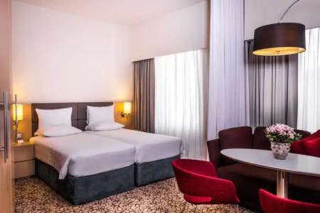 Novotel Suites Dubai Mall of the Emirates - 74