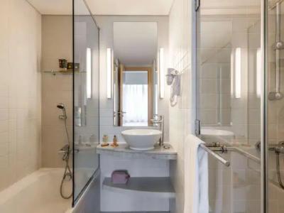 Novotel Suites Dubai Mall of the Emirates - 25