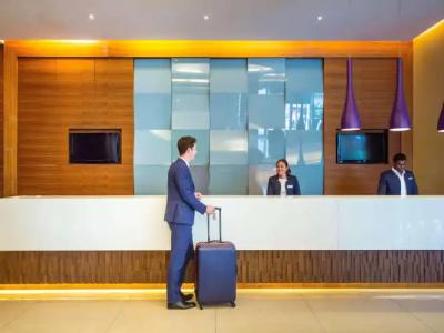 Novotel Suites Dubai Mall of the Emirates - 16