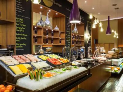 Novotel Suites Dubai Mall of the Emirates - 3