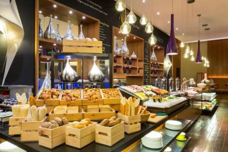 Novotel Suites Dubai Mall of the Emirates - 39