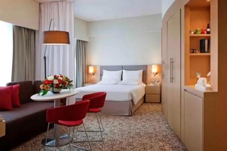 Novotel Suites Dubai Mall of the Emirates - 51