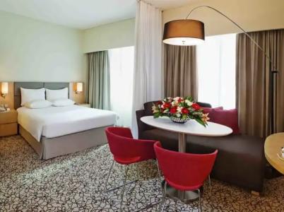 Novotel Suites Dubai Mall of the Emirates - 63