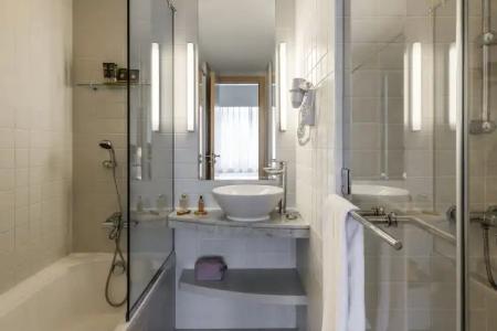 Novotel Suites Dubai Mall of the Emirates - 42