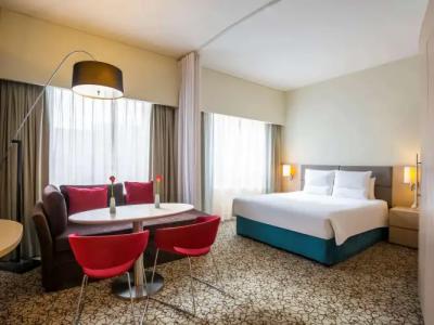 Novotel Suites Dubai Mall of the Emirates - 24