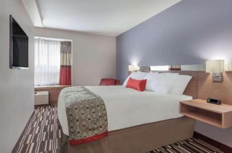 Microtel Inn & Suites by Wyndham Bonnyville - 109