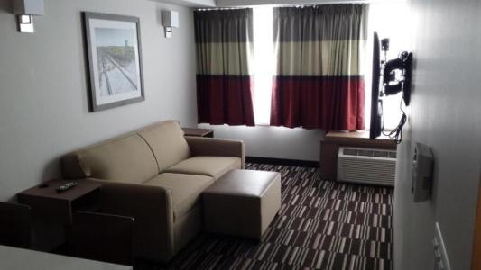 Microtel Inn & Suites by Wyndham Bonnyville - 148