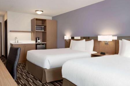 Microtel Inn & Suites by Wyndham Bonnyville - 115