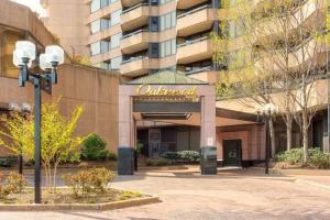 Oakwood Crystal City, Arlington