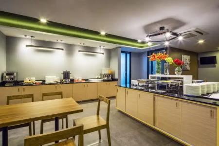 Livotel Kaset Nawamin Bangkok - 18