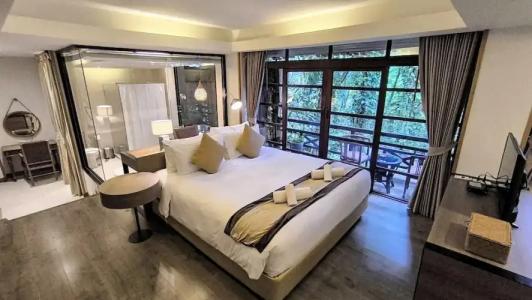 Issara Boutique Winery - 126