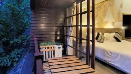 Issara Boutique Winery - 28