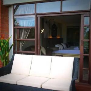 Issara Boutique Winery - 4