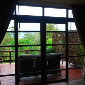 Issara Boutique Winery - 104