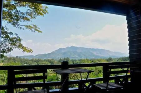 Issara Boutique Winery - 100