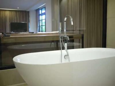 Issara Boutique Winery - 114