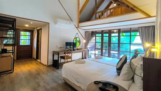 Issara Boutique Winery - 33