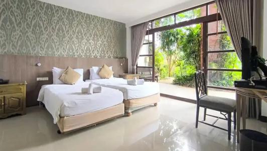 Issara Boutique Winery - 50