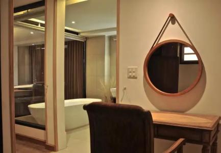 Issara Boutique Winery - 9