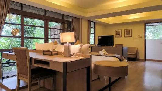 Issara Boutique Winery - 141