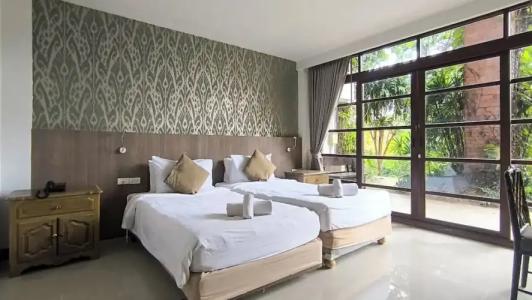 Issara Boutique Winery - 45