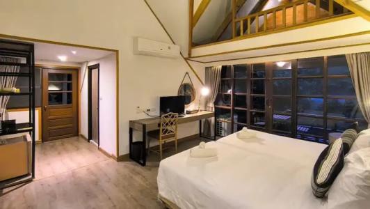 Issara Boutique Winery - 32