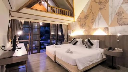 Issara Boutique Winery - 30