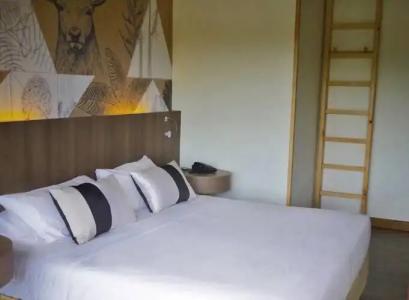 Issara Boutique Winery - 81